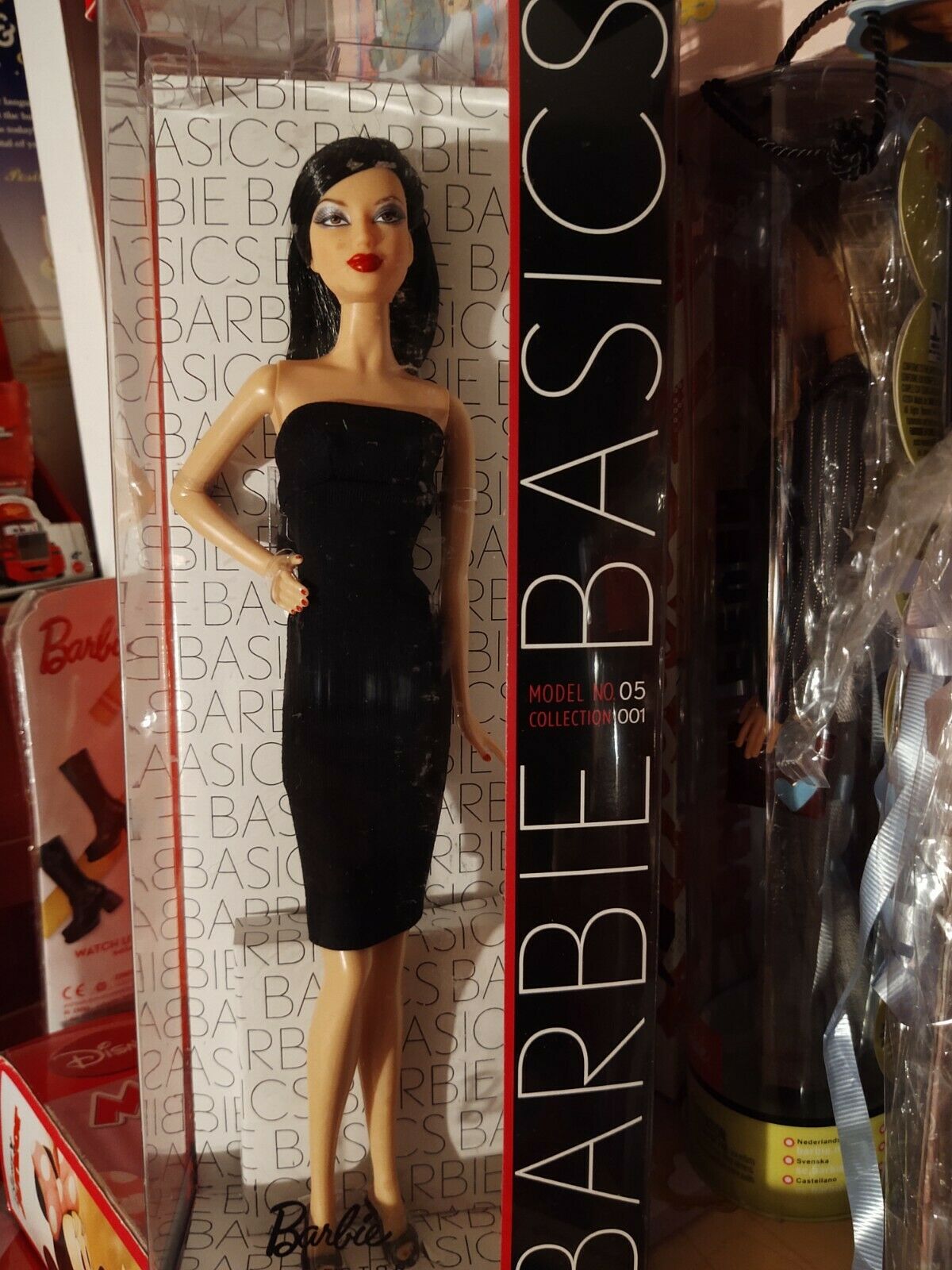 2009 Barbie Basics Model 05 Collection 001 Black Label Doll New